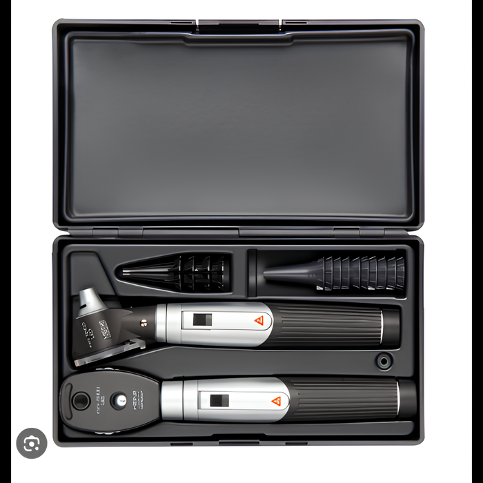 HEINE Mini 3000 LED Diagnostic Set XHL With 2 Handles In Hard Case